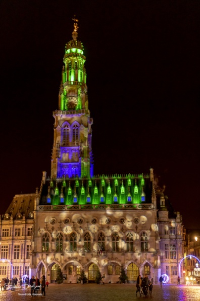 Les illuminations de la place des Héros à Arras (Hotel de ville et beffroi classés monuments historiques)