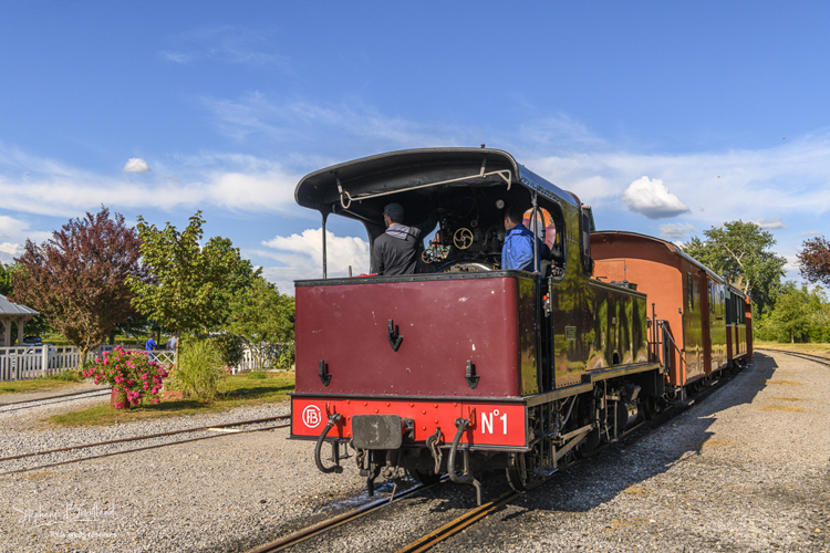 Le petit train de la baie de Somme en gare du Crotoy